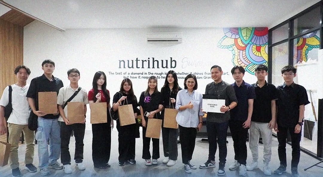 On September 26th, PBS students had the opportunity to dive into the world of marketing through an exclusive session at Nutrihub Surabaya, led by Andre Omarhadi, Area Marketing Manager East Hava at PT Nutrifood Indonesia.